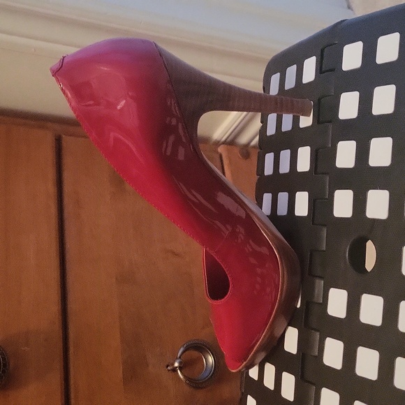 Red, Aldos, peep toe pumps - Picture 6 of 6